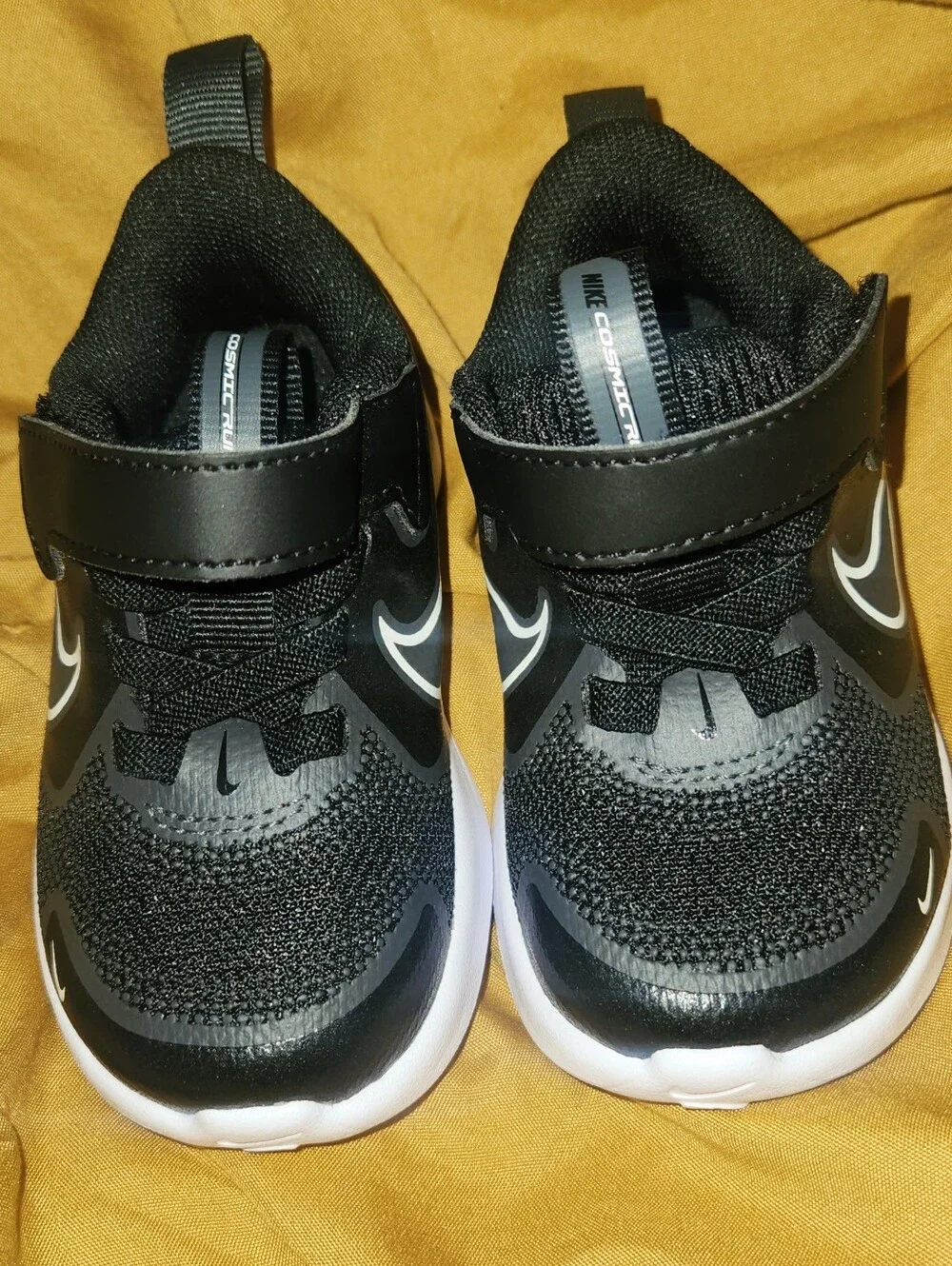 NEW - Toddler Boys' Nike Cosmic Runner Sneakers (Size 5C) NO BOX